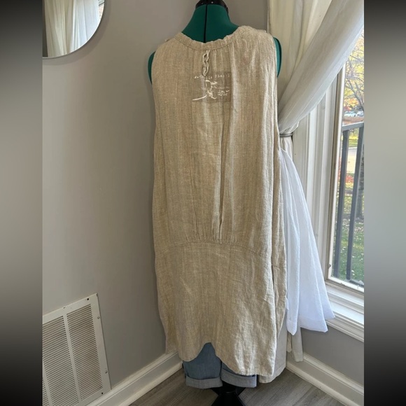 Magnolia Pearl Cottage Farm Dress in Heavy Linen -Oatmeal - Picture 9 of 15